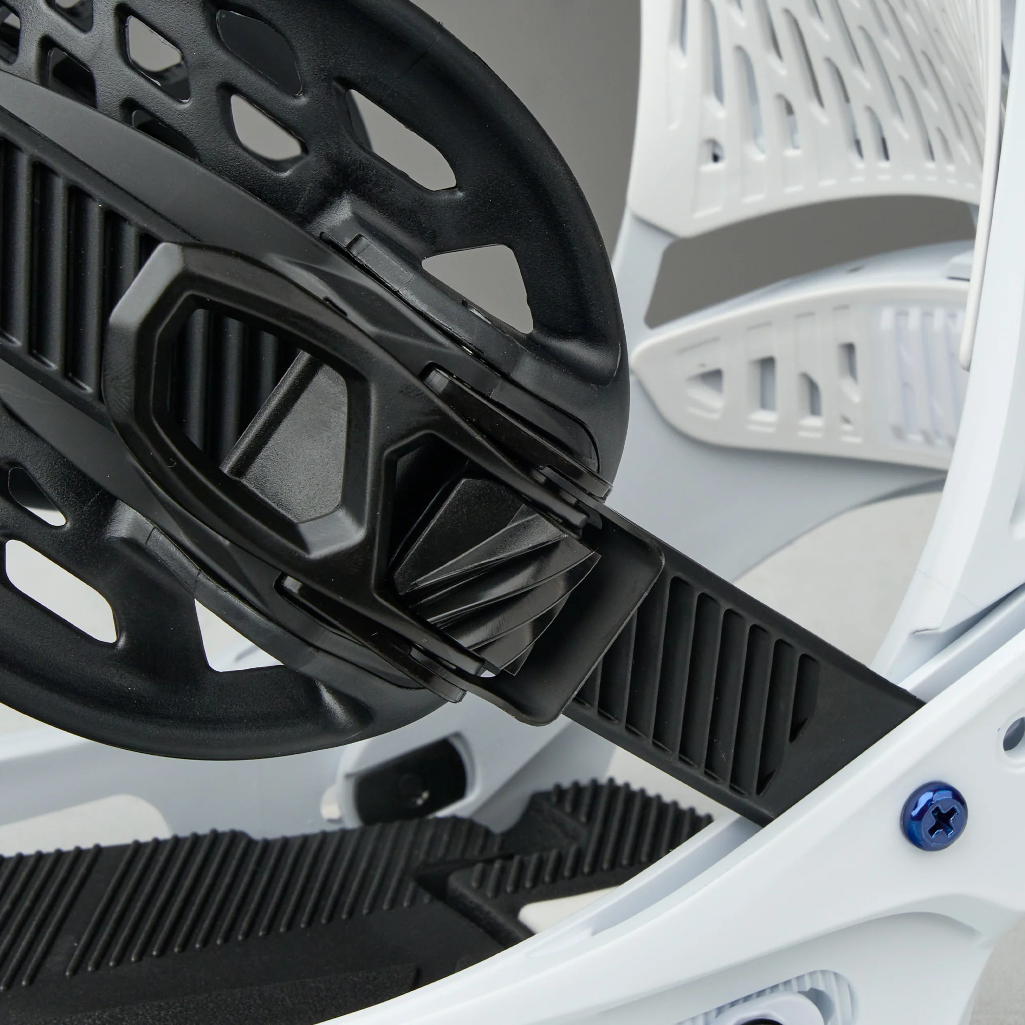 Burton Genesis Re:Flex Snowboard Bindings 2026 - Image 10